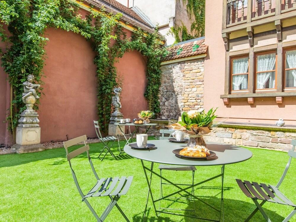 Le 1615 - Luxe Et Spa Colmar Exterior foto